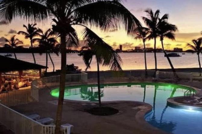 Appartement Spacieux Au Village Du Flamboyant Baie Nettle エクステリア 写真